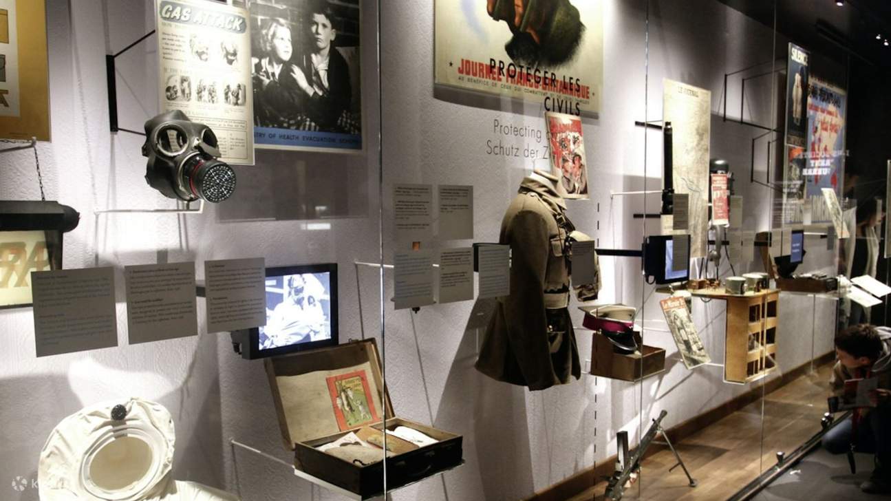 Remontez le temps grâce à des expositions détaillées sur la guerre et le rétablissement